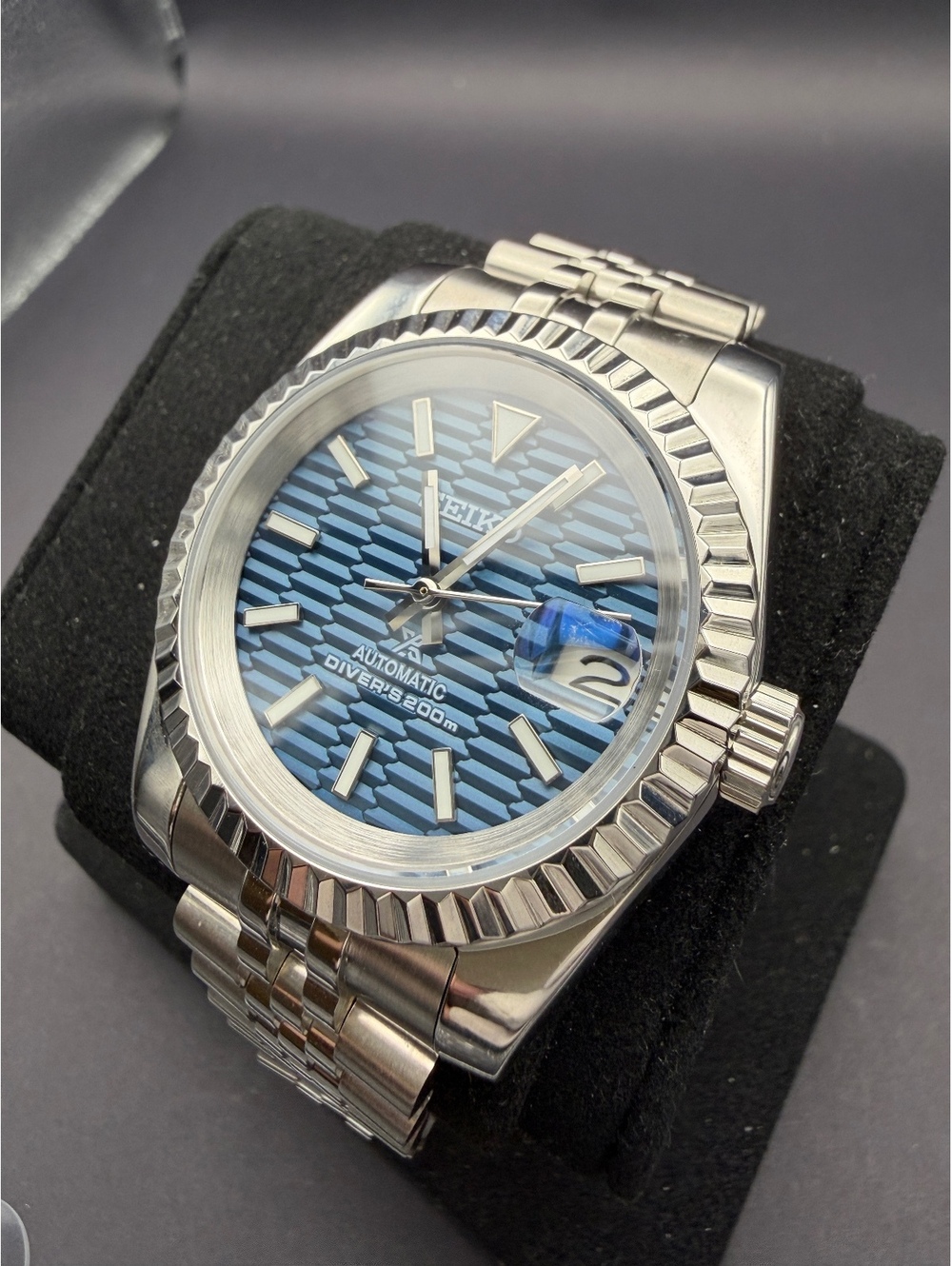 Custom Seiko Mod Date just Blue Motif